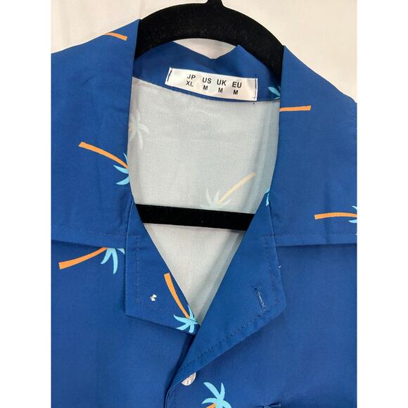 NWOT Men’s Palm Tree Button Down Size Medium Short Sleeve Color Blue - Picture 2 of 13